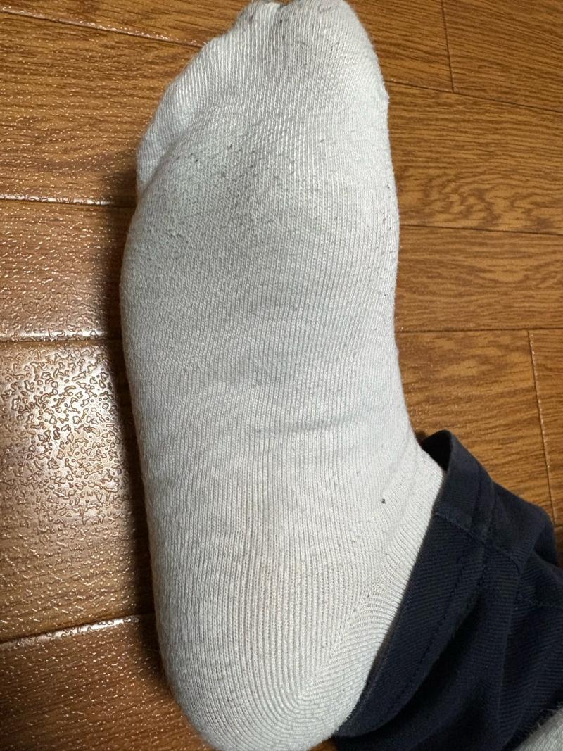 立ち仕事の臭いペタペタ靴下4日履き