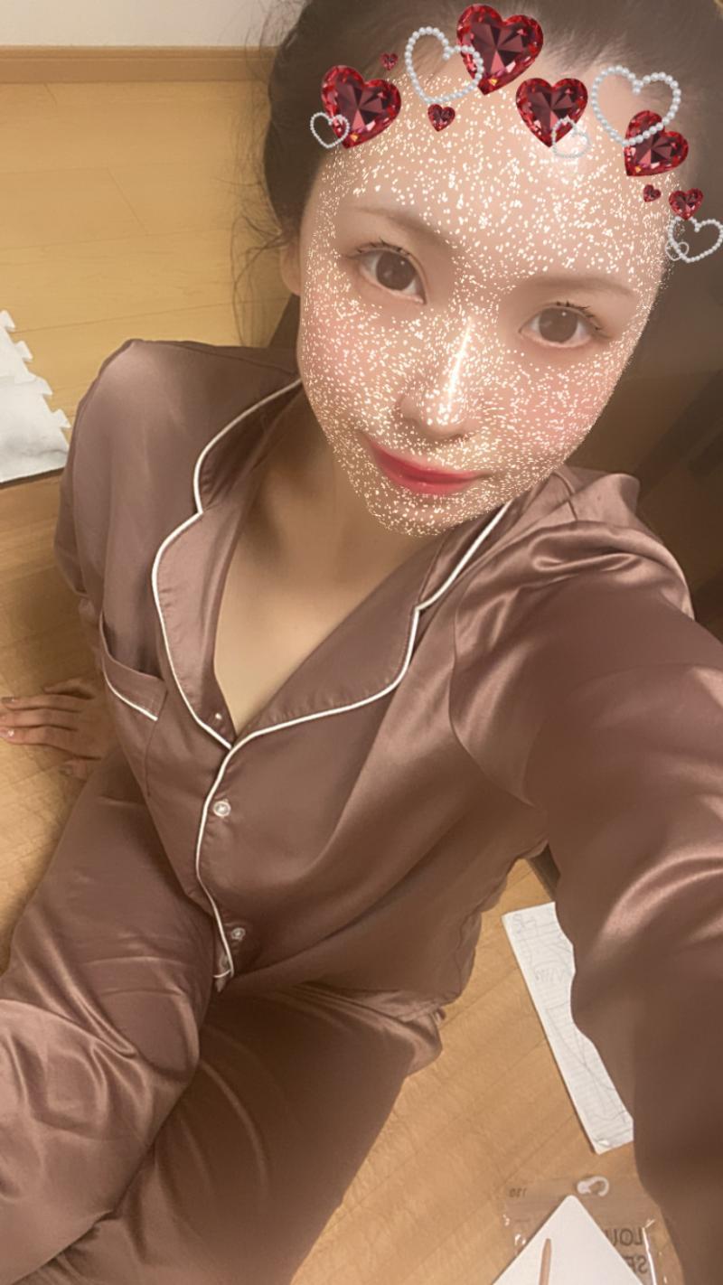 愛用のクサクササテンパジャマ上下セット❤️