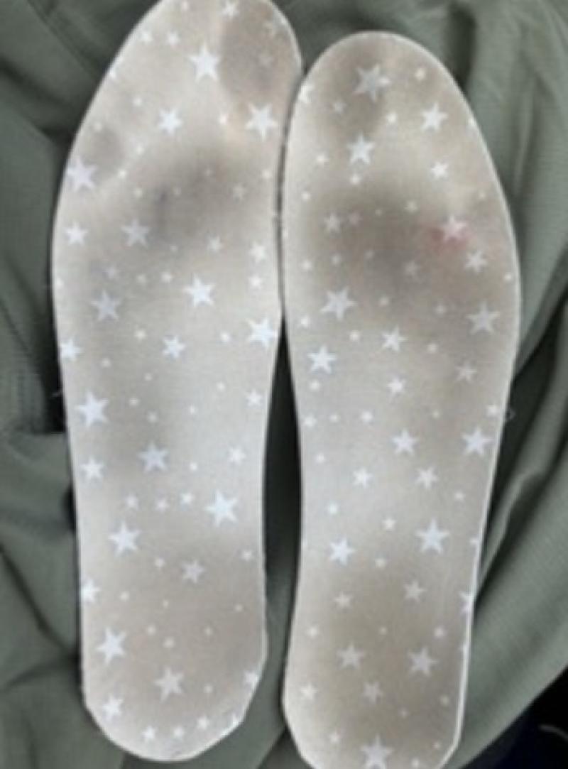 1ヶ月は使った汚いインソール　中敷き