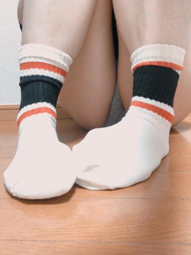 ラインがかわいいリブソックス♡みっちり3日履き♡