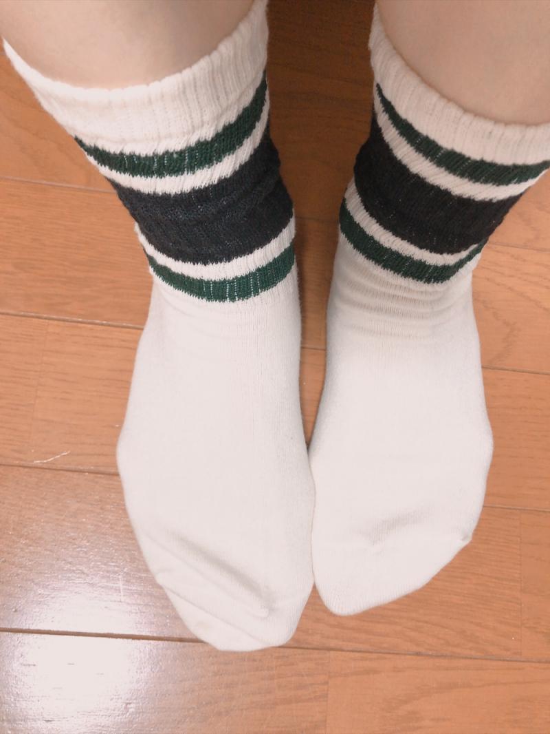 黒と緑のラインがかわいいリブソックス♡むれむれで1日みっちり履き♡