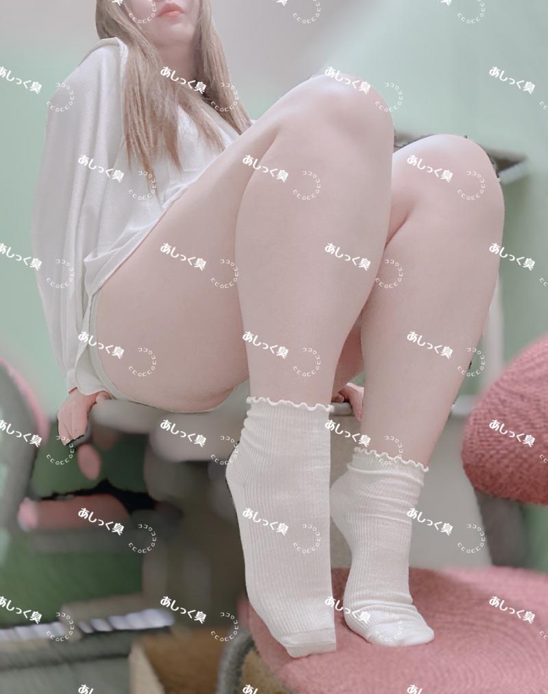 お誕生日特別お値引き♡足汗じっとり白くつした