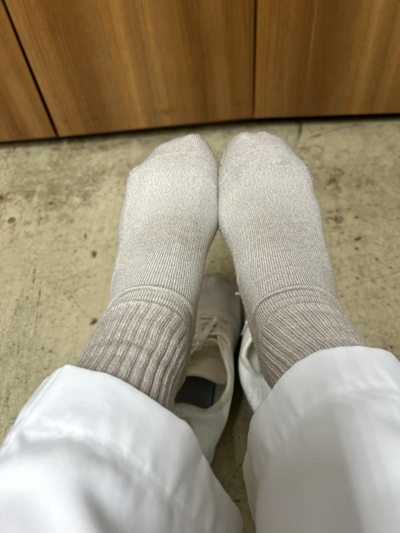 レア！2日連続お仕事履き靴下