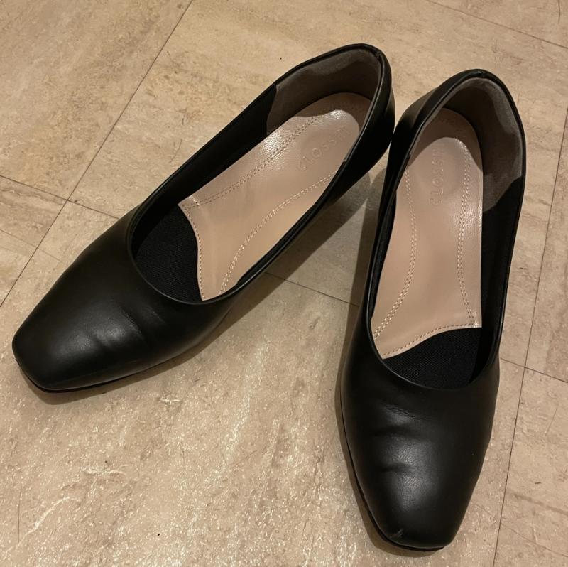 ヒール先破損　履き潰した黒レザーパンプス　激臭注意※納豆酸っぱくさい通勤用