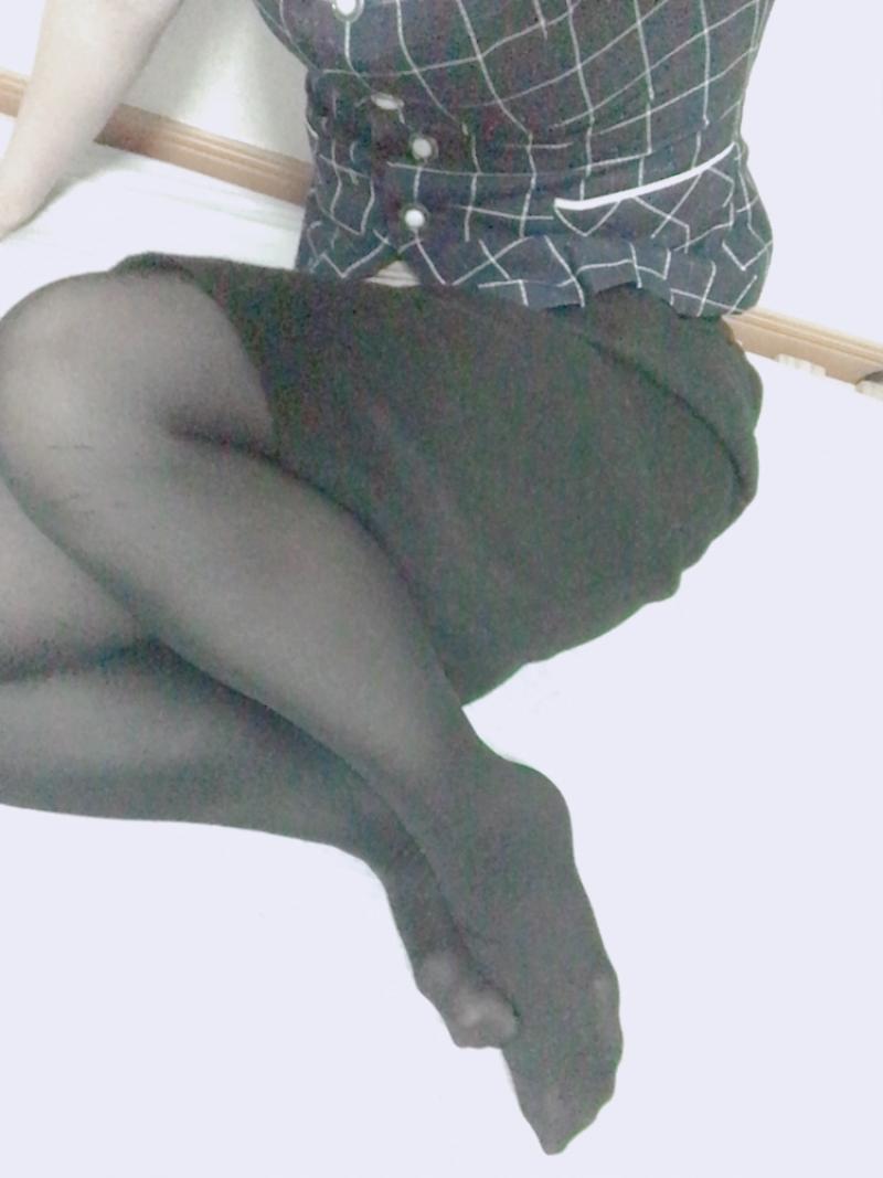 お仕事中２日履きます♡黒ストッキング♡