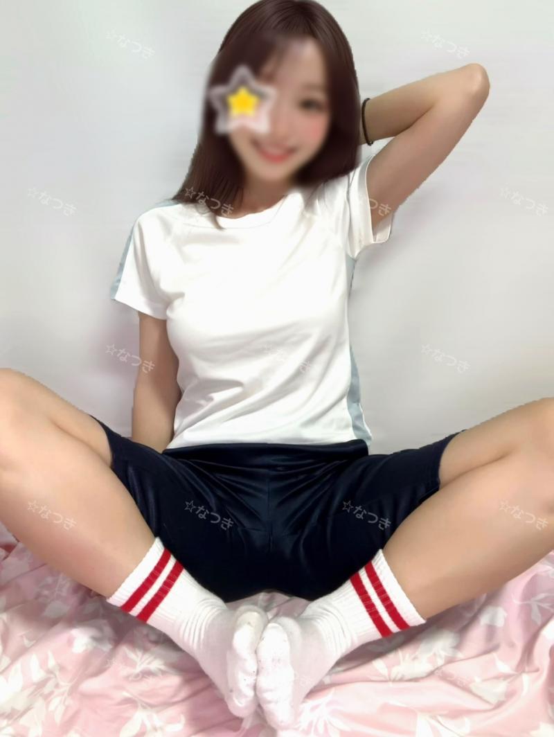 【運動付き】サークルで愛用赤ラインソックス♥