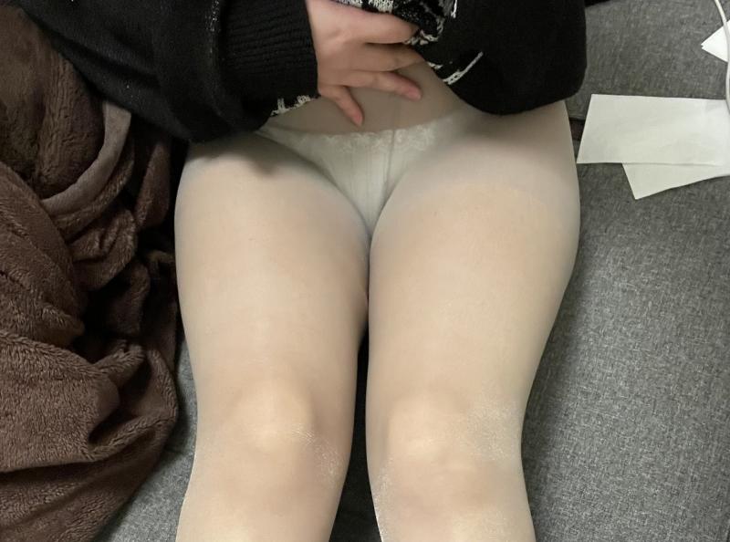 グレーのパンストです