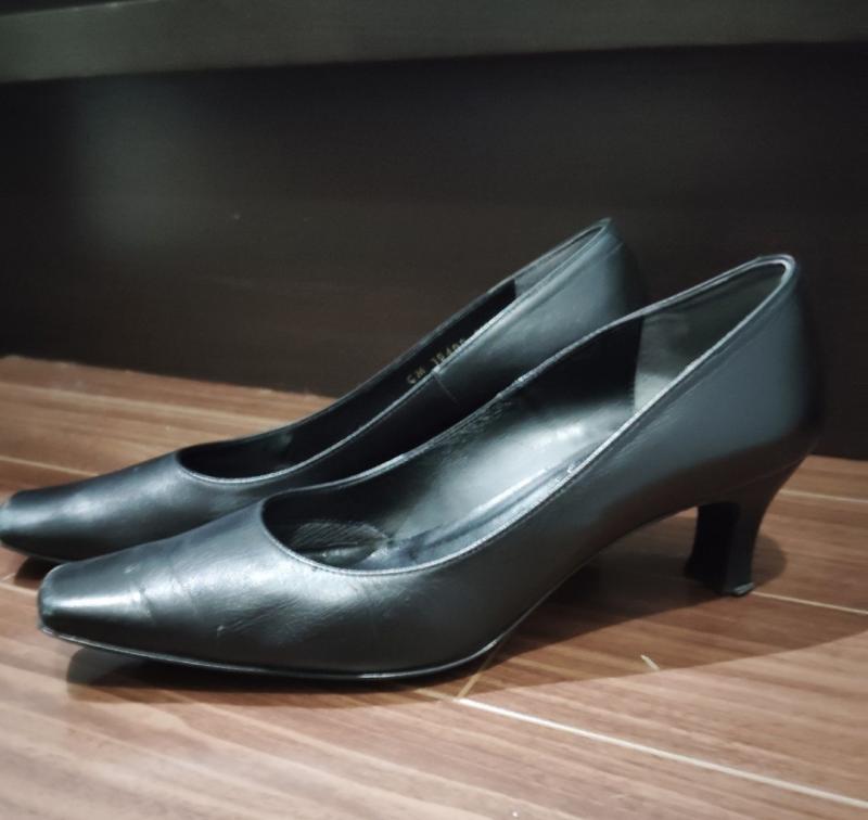 【靴がしっかり臭い人は初と。。笑】ダイアナお仕事パンプス