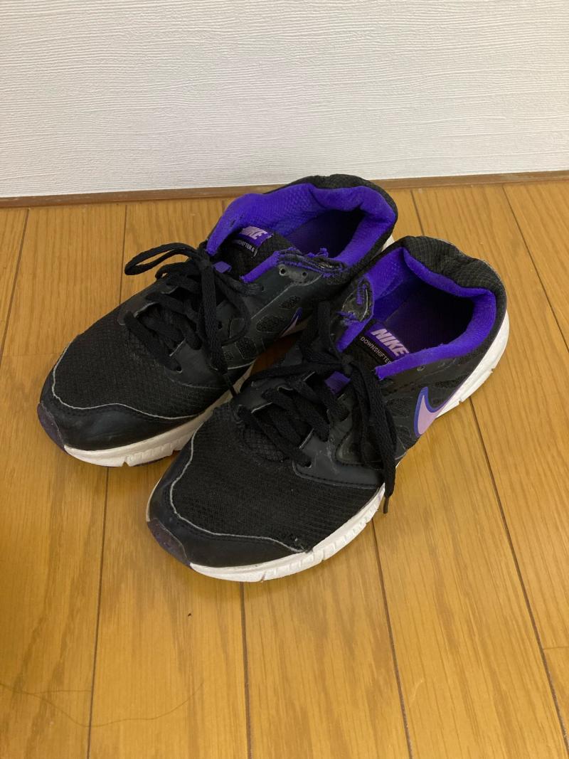 朝1のツンと臭♡NIKEランニングシューズ♡