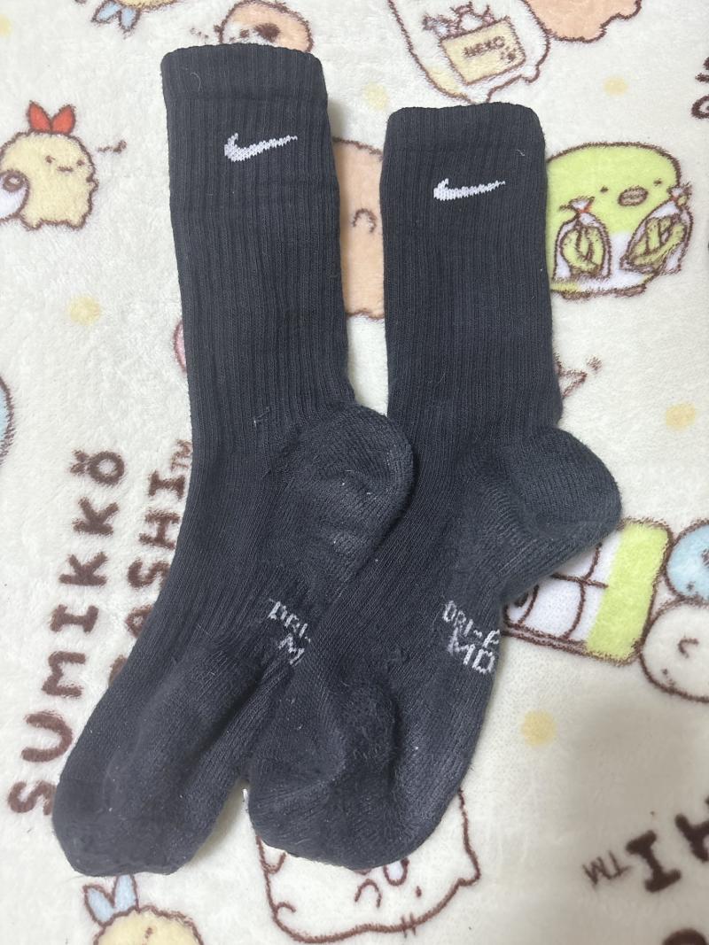 高校♡2日着用黒NIKEソックス♡