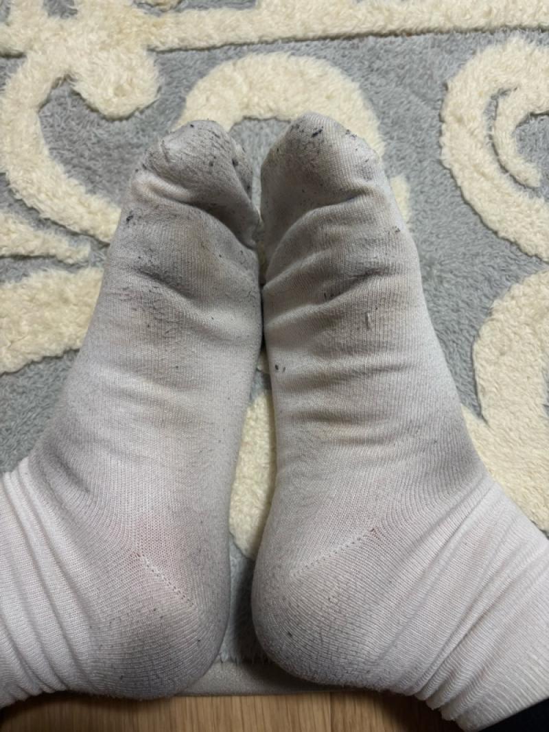 ７日着用激臭白ソックス❤️