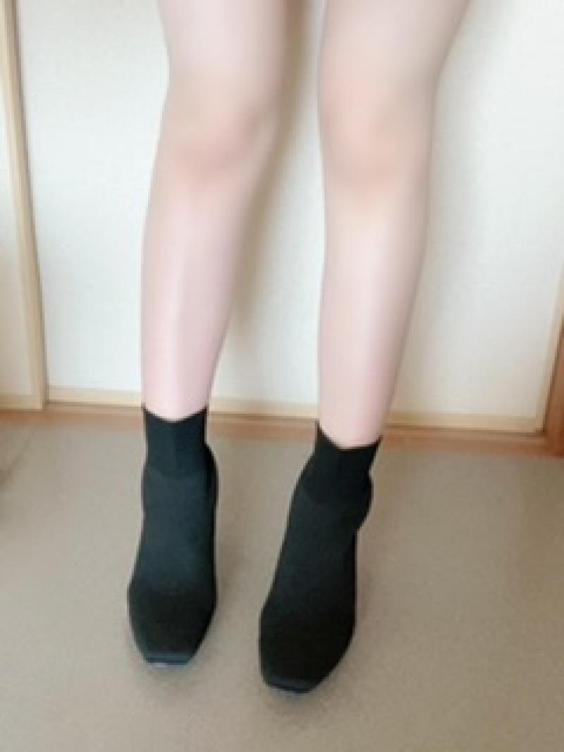 汗をたっぷり吸った激臭♡ソックスブーティ