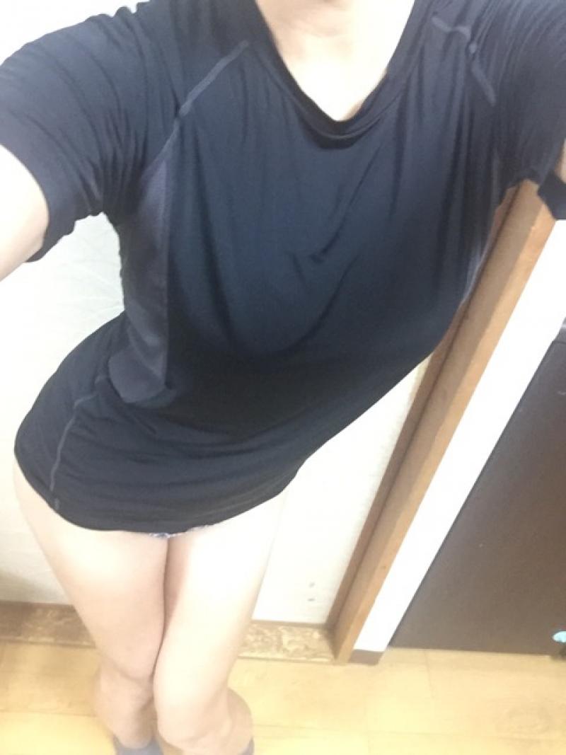 ワキ！！山登り、テニスの後の激臭Tシャツ❤️❤️