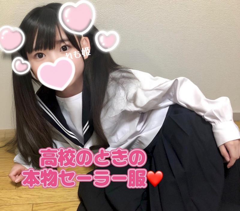 【爆レア❤️】汗染みも想い出♡高校時代そのままの本物セーラー服➕高校時愛用パンツつき❤️