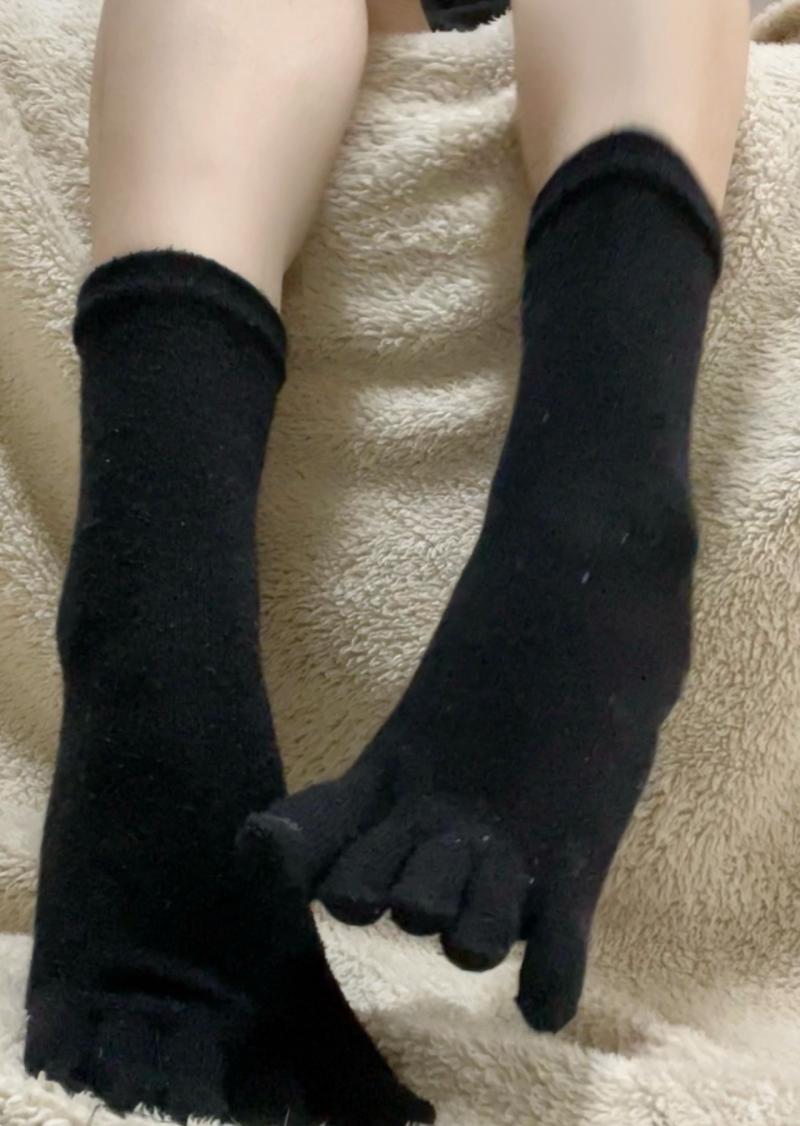 7日着用済み♪運動もしたムワッと汗だく5本指ソックス