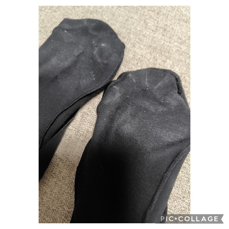 2日目着用中♡足形に汚れたフットカバー♡