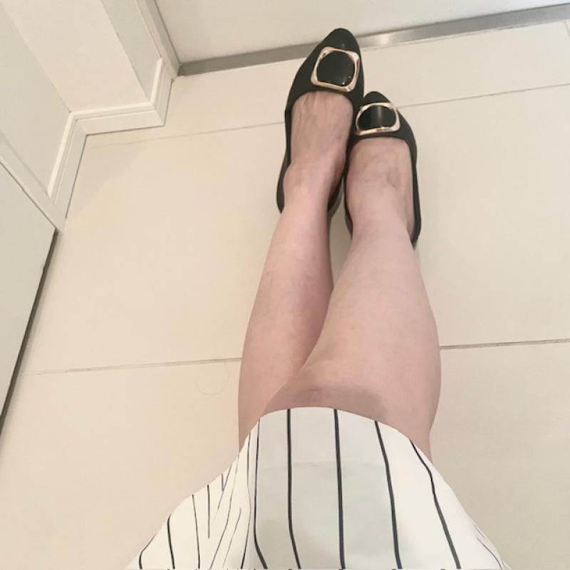 受付嬢の黒パンプス 使用感強