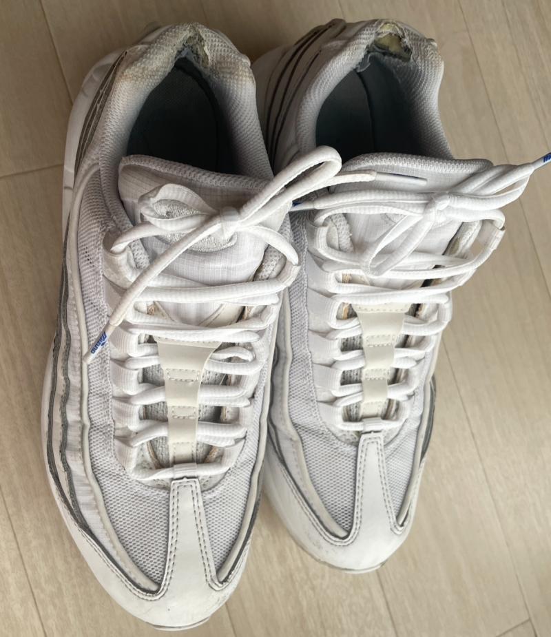 5年もの⭐︎納豆臭がする厚底白スニーカー♡NIKE AIR MAX 95