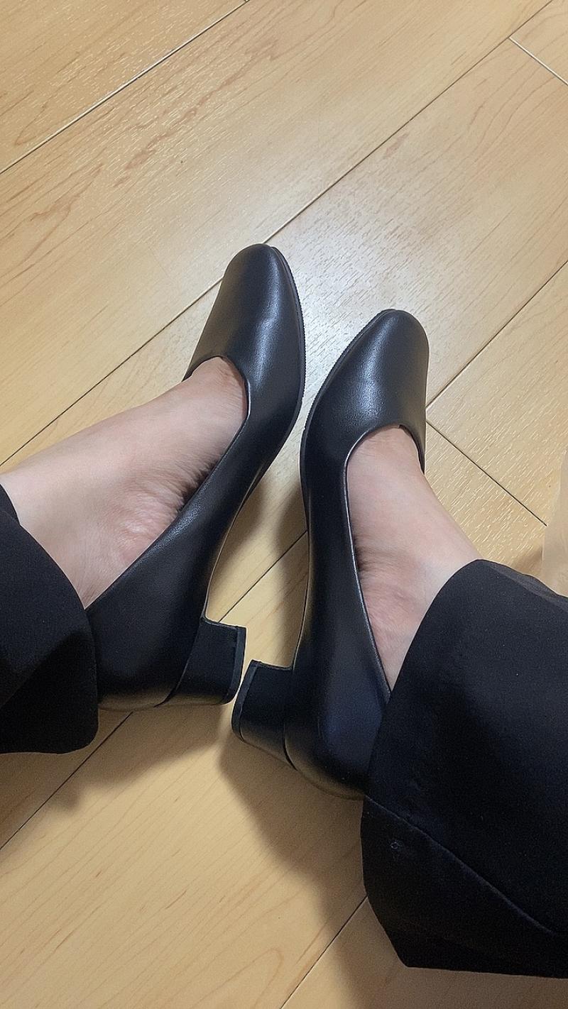 No.2ありがとう❤️OLの愛用臭〜いパンプス