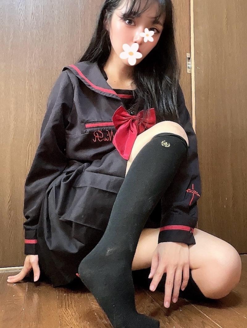 2日着用♡王冠ハイソックス✩.*˚