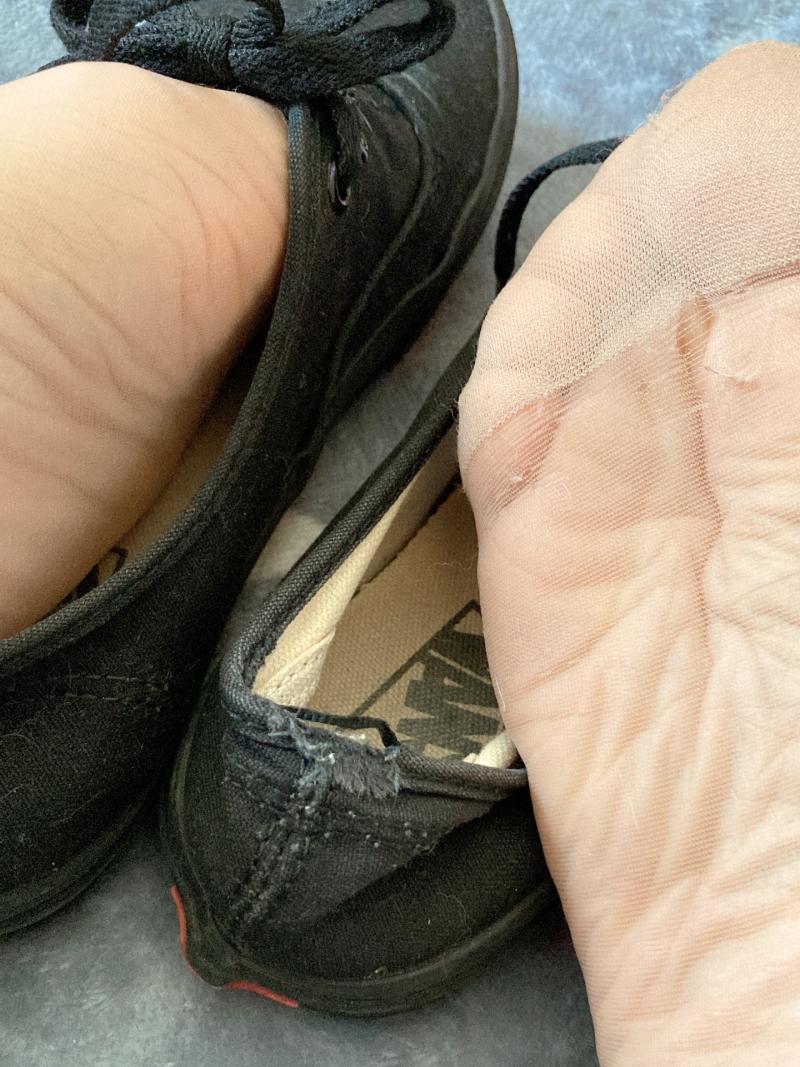 おまけ付き♪ツンと来る♡足汗でしっとり蒸れ臭vansスニーカー