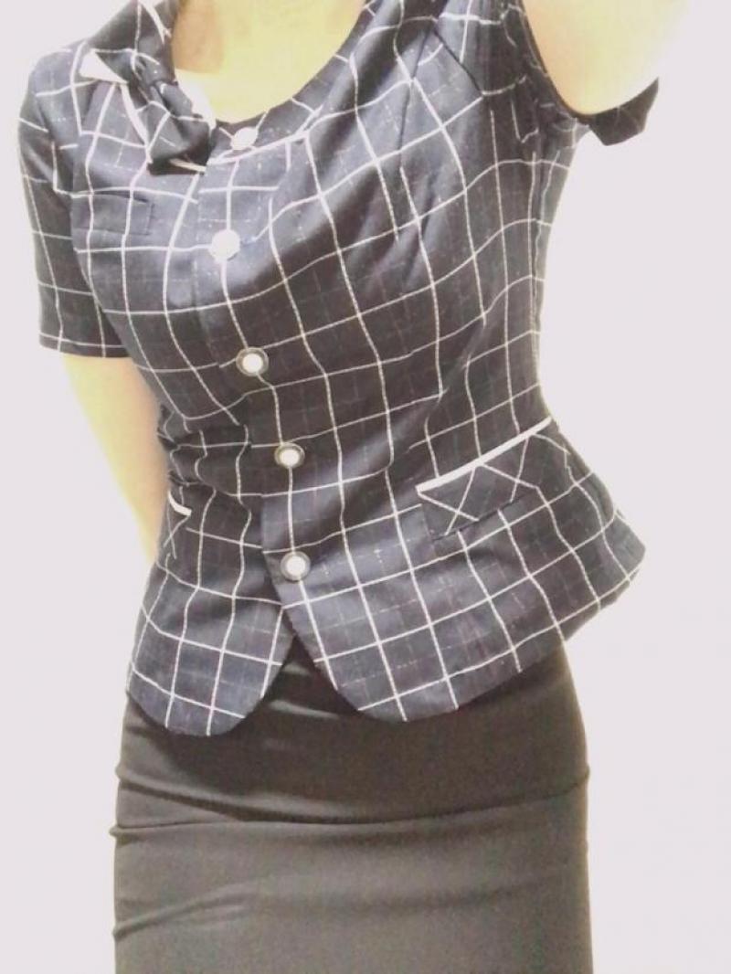 仕事の制服♡ブラウスとスカート♡