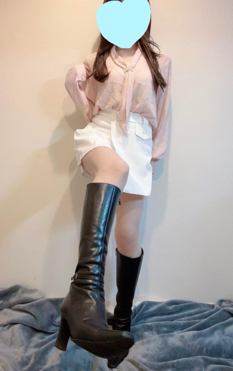 4年～激クサツヤツヤ黒革ブーツ♡