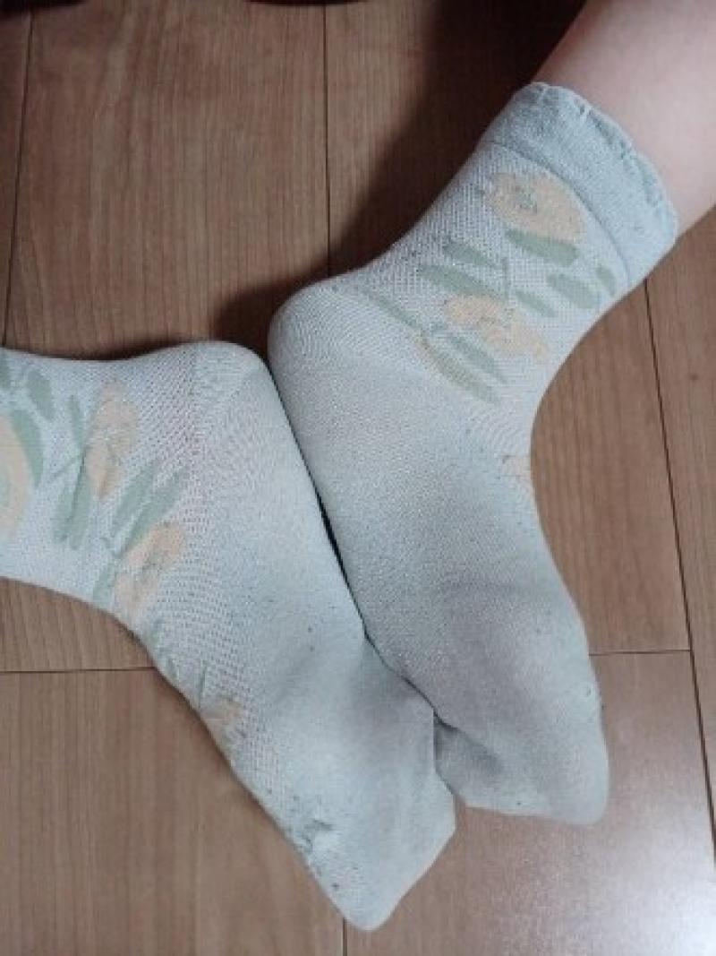もぉ限界///【３日履き】ぼろぼろ靴下♡