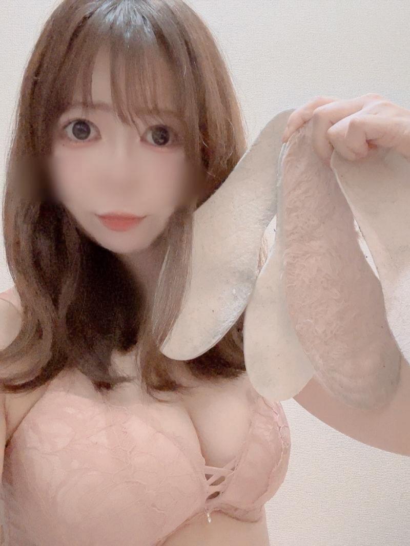 追加で履いてお届け♡ブーツの中でむれむれの中敷♡