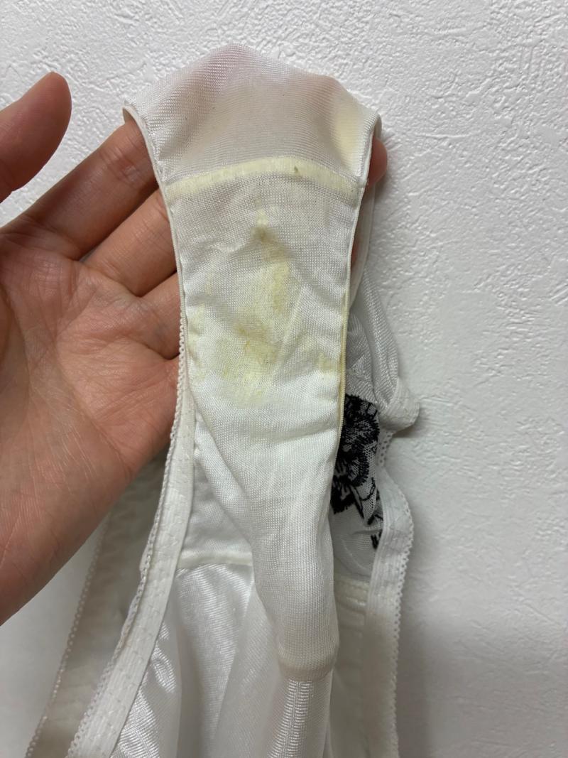 明日も着用パンティ