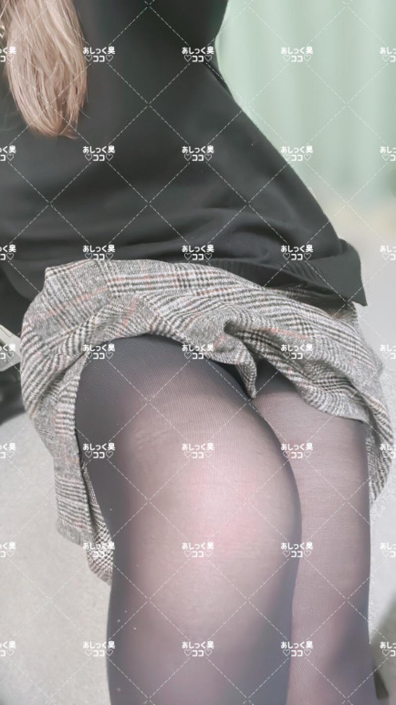 ♡蒸れて恥ずかしい♡黒タイツ♡