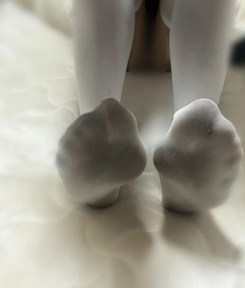 足臭ムレムレ白ニーハイソックス❤️2日履き