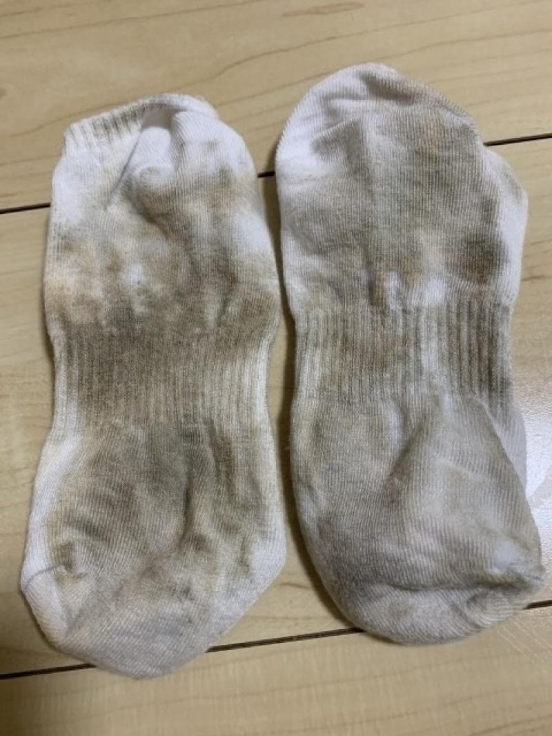【1ヶ月履き✩】学生時代から使っている激臭悶絶靴下