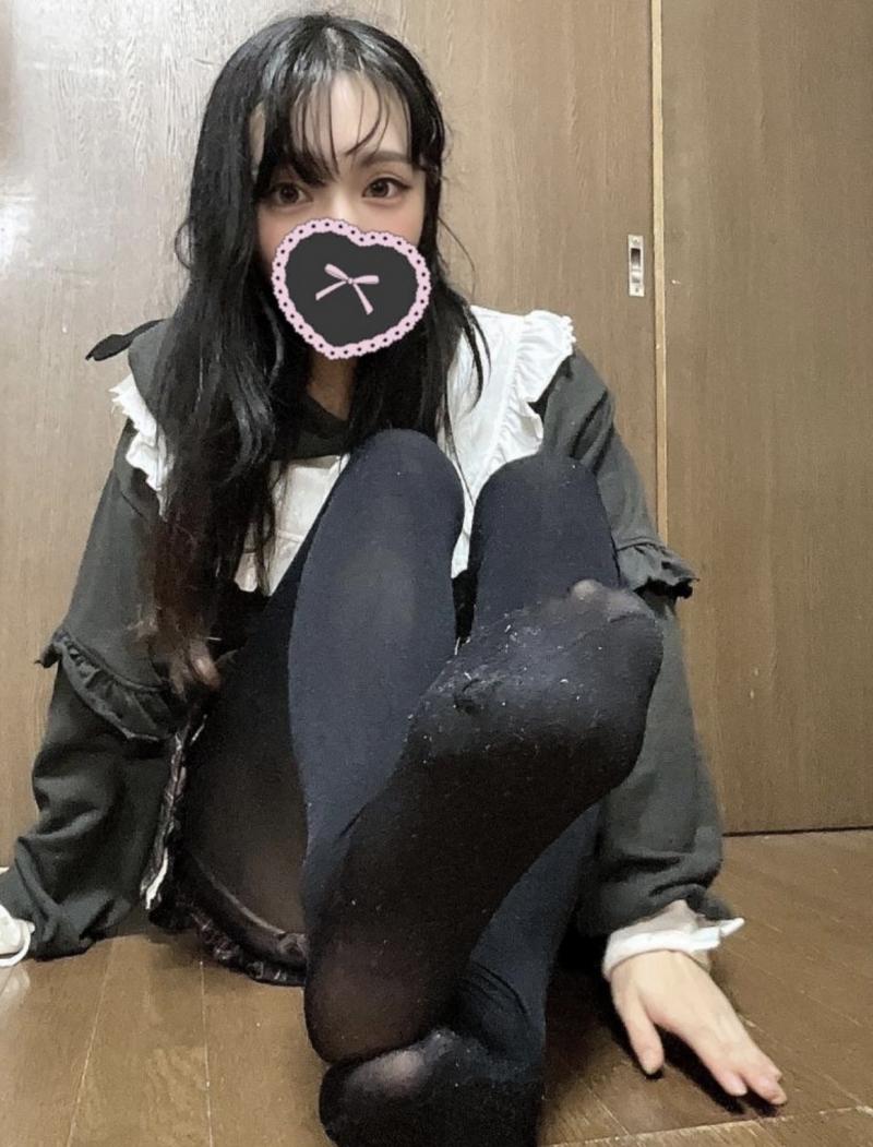 2日着用♡ぴたっと黒タイツ(⑉• •⑉)