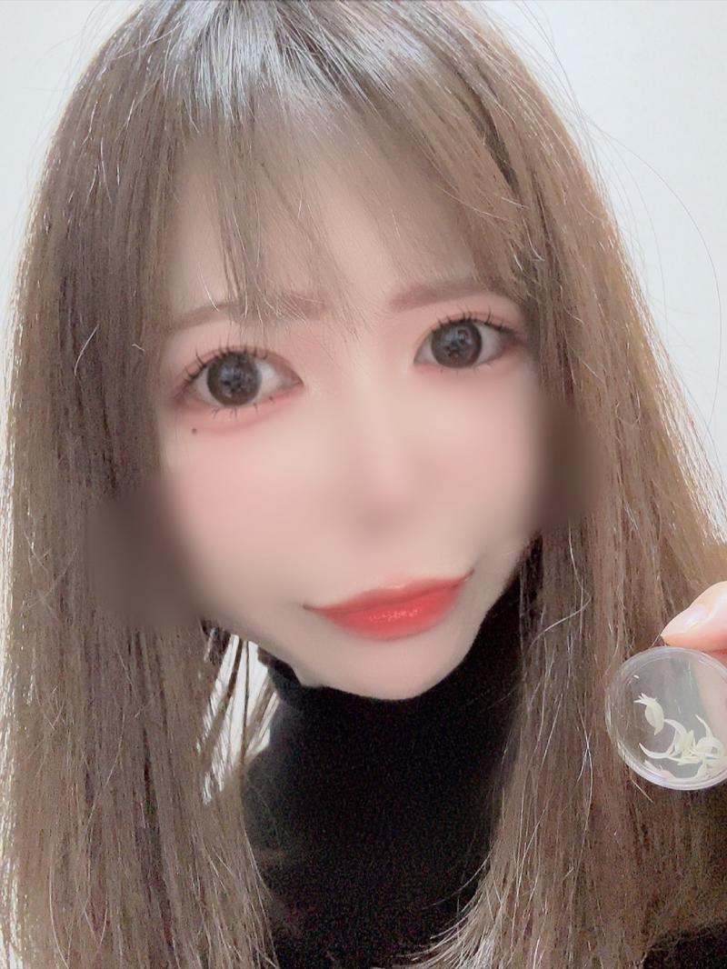 限界まで切るのを我慢した爪♡
