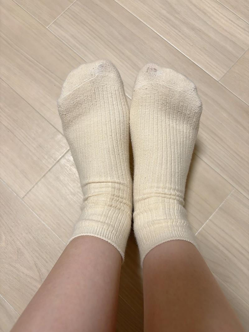 本日着用酸っぱい匂いの靴下