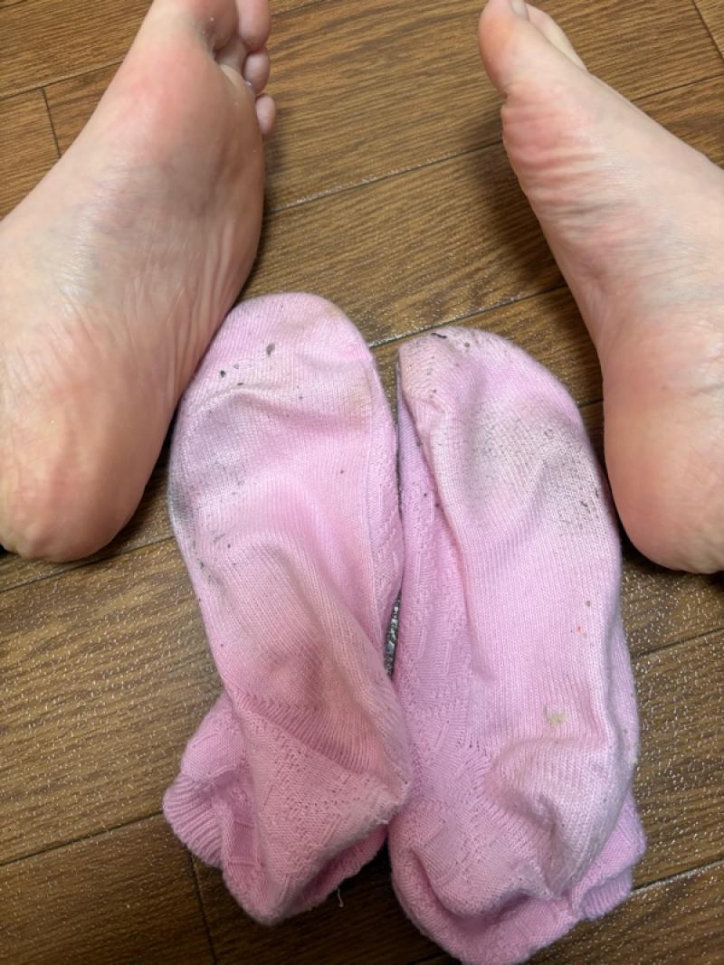 ボロボロ安全靴で3日着用♥️ムレムレ靴下