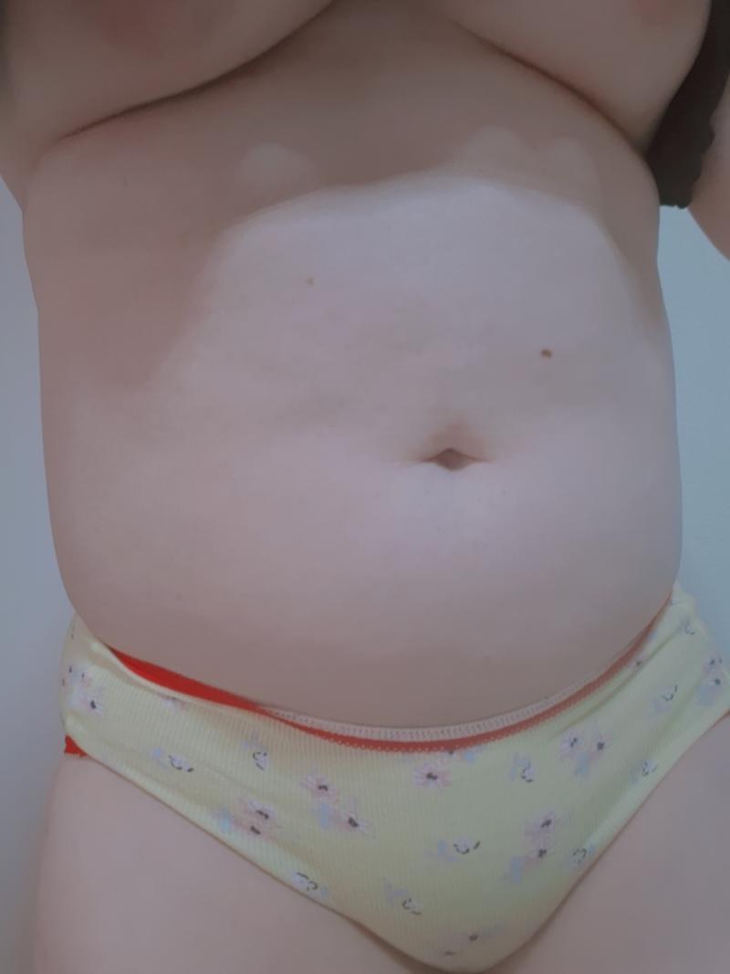 ★エリカ★2日着用♪本気のスソガ♪イエローの花柄パンティ