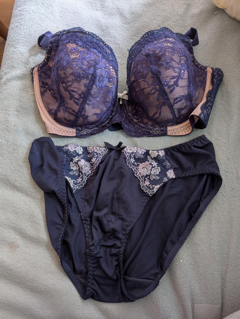 出品者名-写真