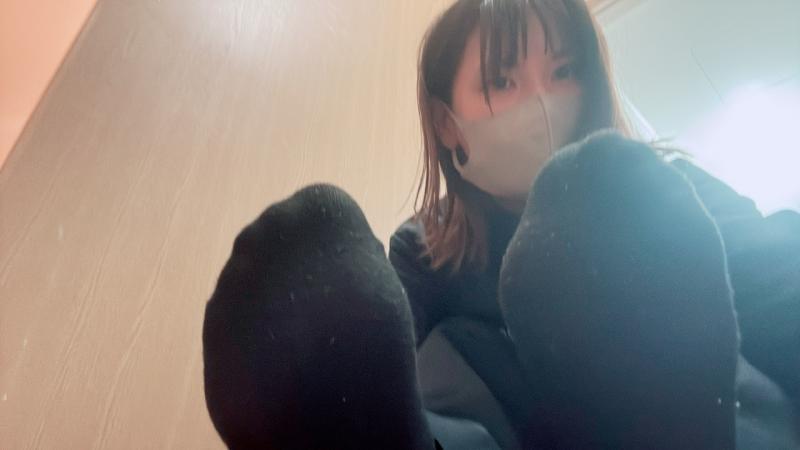 外仕事の女の靴下臭すぎた件…2日×10時間