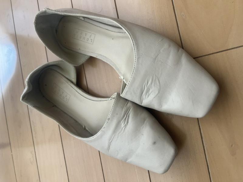 白のパンプス♡