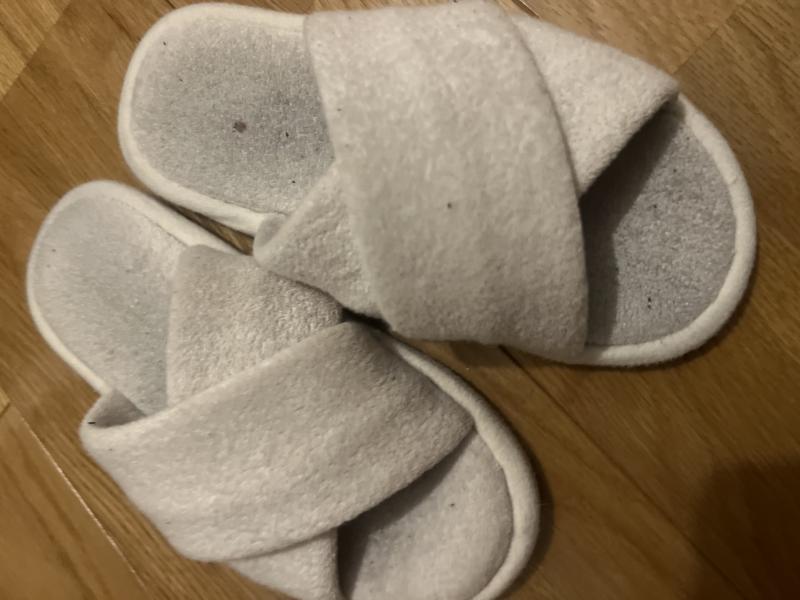黒ずみの部屋履き