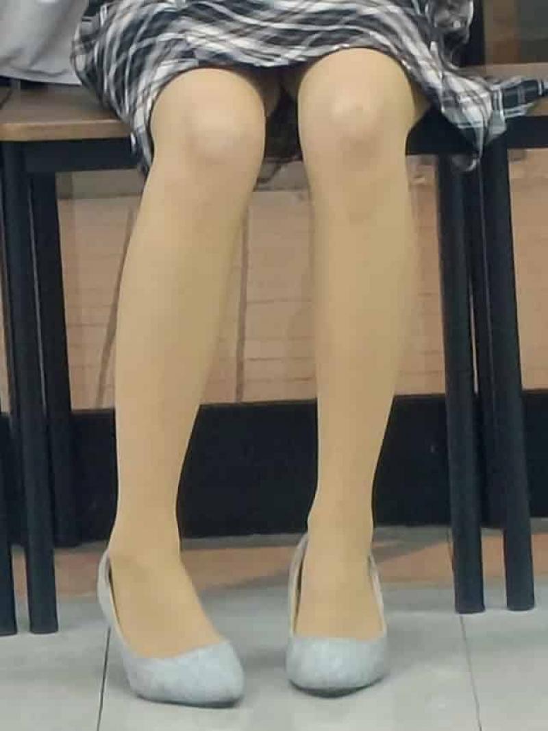 履き古したパンプス&2日以上着用ストッキング