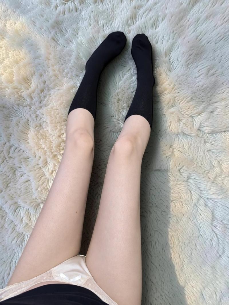 パチ屋店員♡2日履きハイソ＆パンツセット