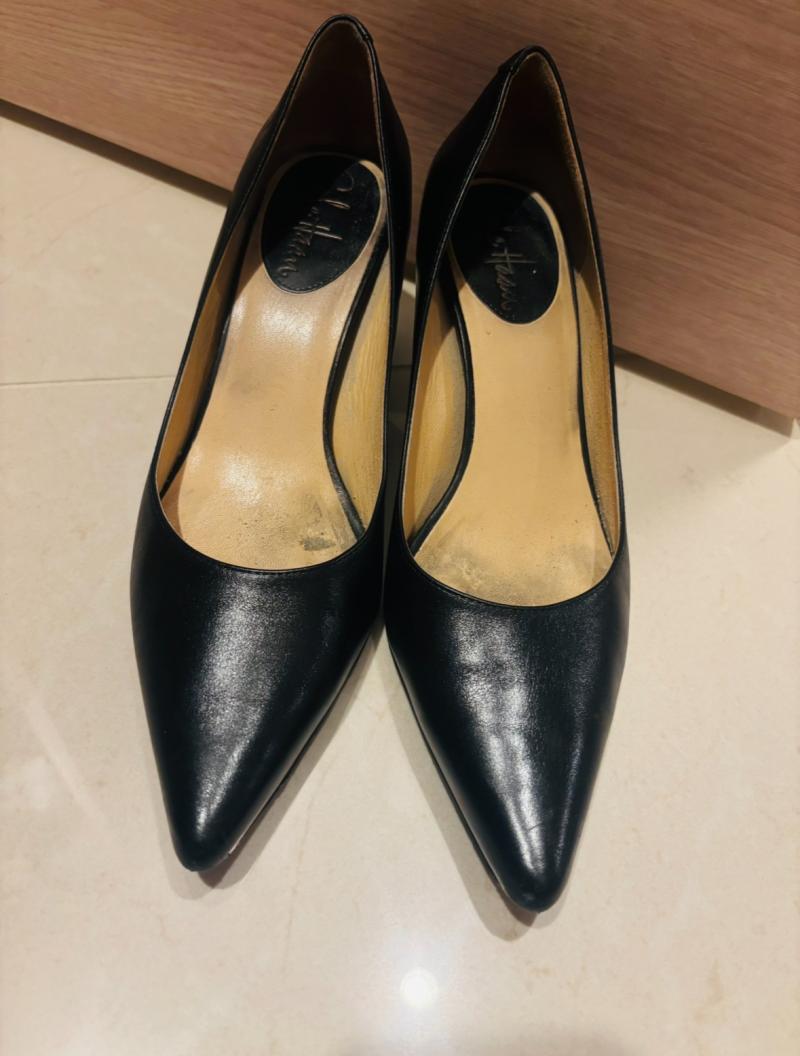 【現役GカップCA】お仕事用黒パンプス andストッキング3日履き
