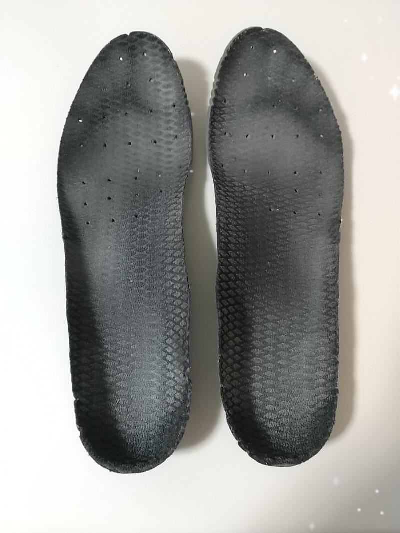足跡くっきり★臭いテニスインソール