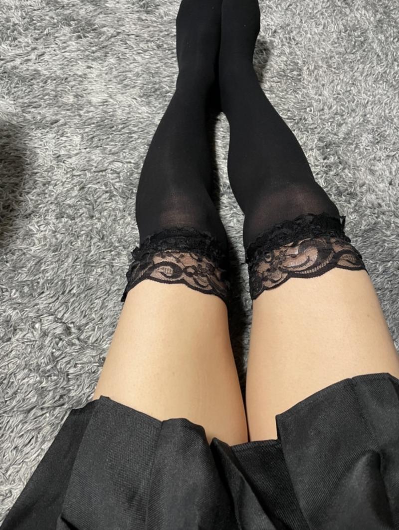 可愛い黒ニーハイ