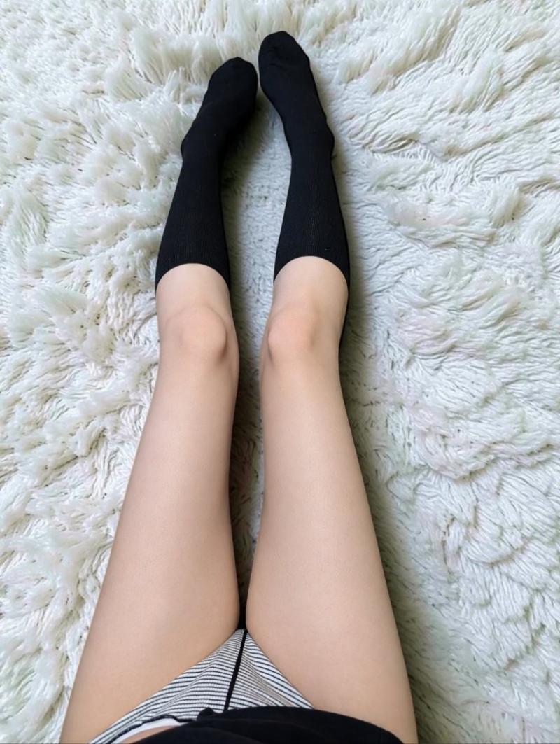 パチ屋店員♡2日履きハイソ＆パンツセット