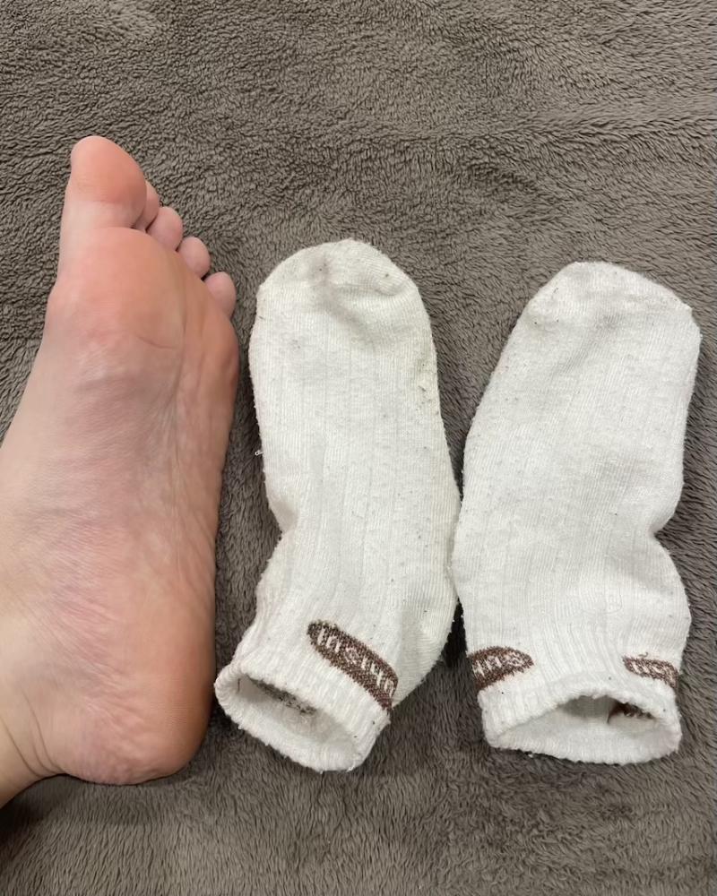 あやかの酸っぱいソックス♡