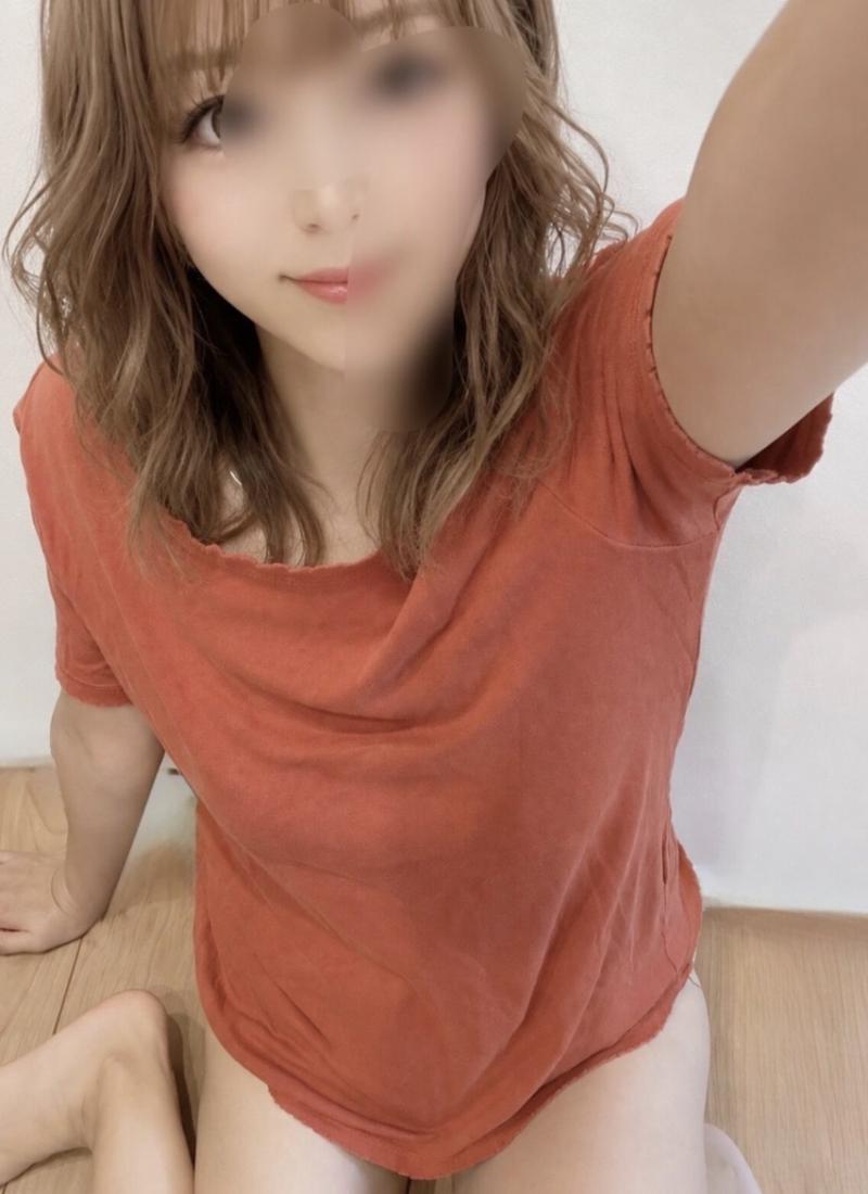 汗目立ちまくりのオレンジTシャツ♡大好評のヨガでびっしょり濃厚汗臭！
